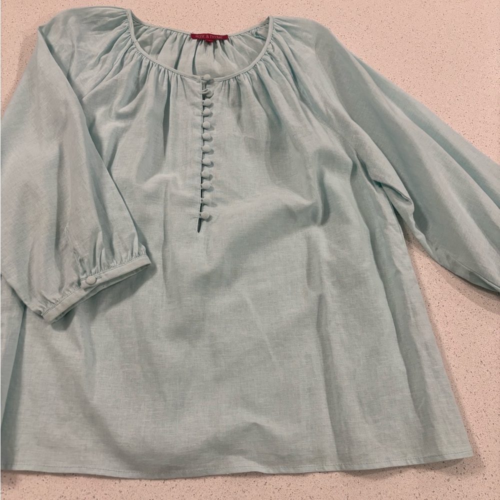Rose & Thyme 1X Lightweight Women’s Blouse in a soft summer blue hue